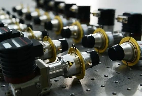 تک چشمی دید حرارتی ضد آب و بادوام، طراحی شده برای محیط های خشن، عملیات نظامی، ردیابی حیات وحش و عملیات جستجو و نجات