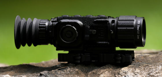 تصویرگر حرارتی دستی سبک وزن که زمان پاسخگویی سریع و تشخیص حرارتی دقیق را در محیط های مختلف ارائه می دهد