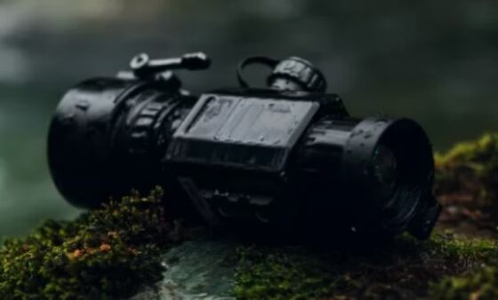 FW-C650F Thermal Monocular with 2600m Detection Distance, 1440×1080 OLED Display, and 6.5h Battery Life for Outdoor Use